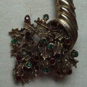 Vintage Cornucopia Brooch Red & Green Crystals 019